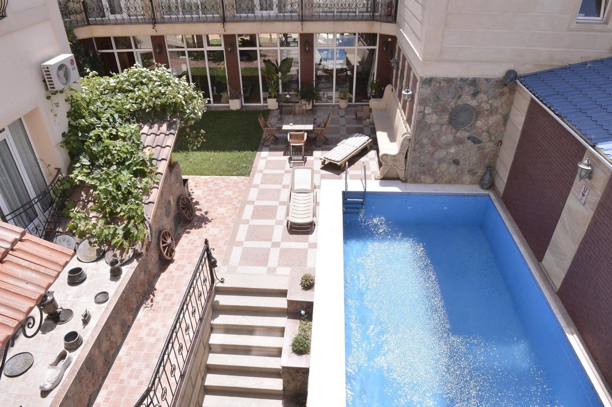 East Legend Hotel Baku Luaran gambar